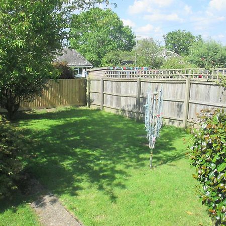 Villa The Bungalow Lymington With New Forest 1 Mile Exterior foto