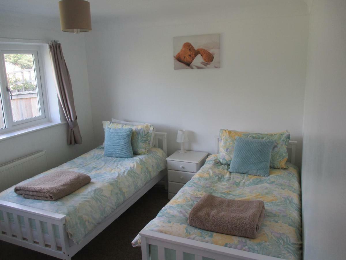 Villa The Bungalow Lymington With New Forest 1 Mile Exterior foto